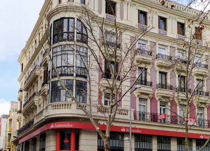 Hostal Abitum MadridAlbergo